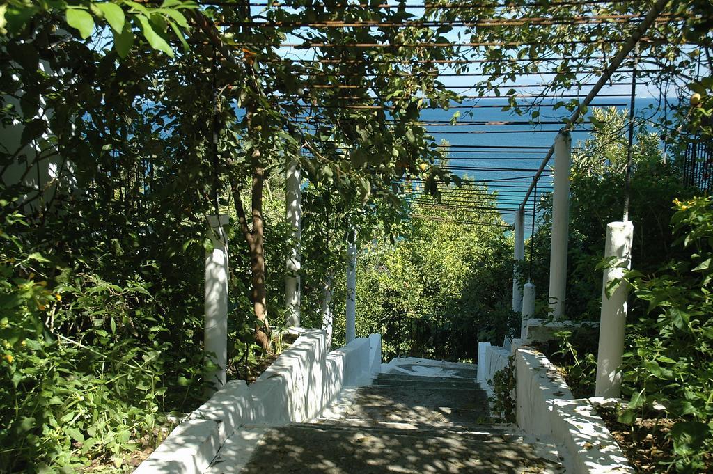 Studios Andreas Mpoukaris Ngoại thất bức ảnh